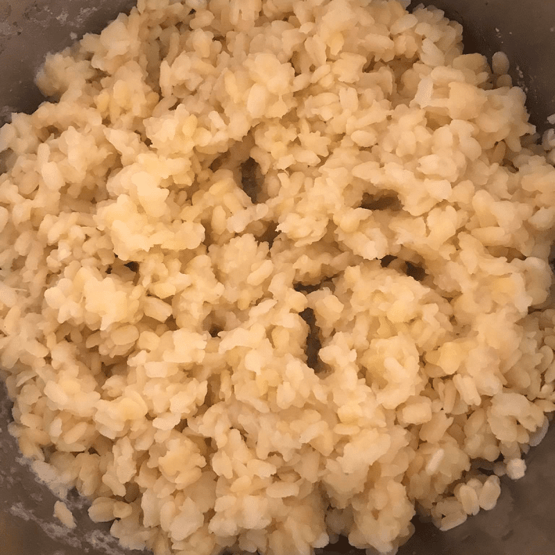 Step 1 Mash green beans for Green Bean Cake