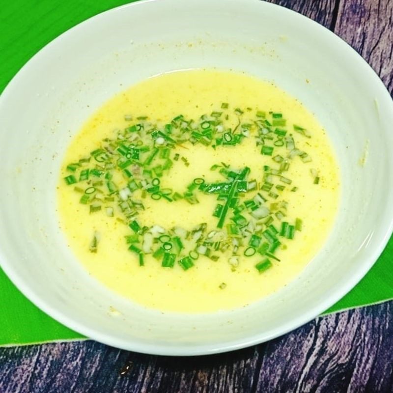 Step 1 Mixing the Bánh khọt batter Bánh khọt with mung bean filling