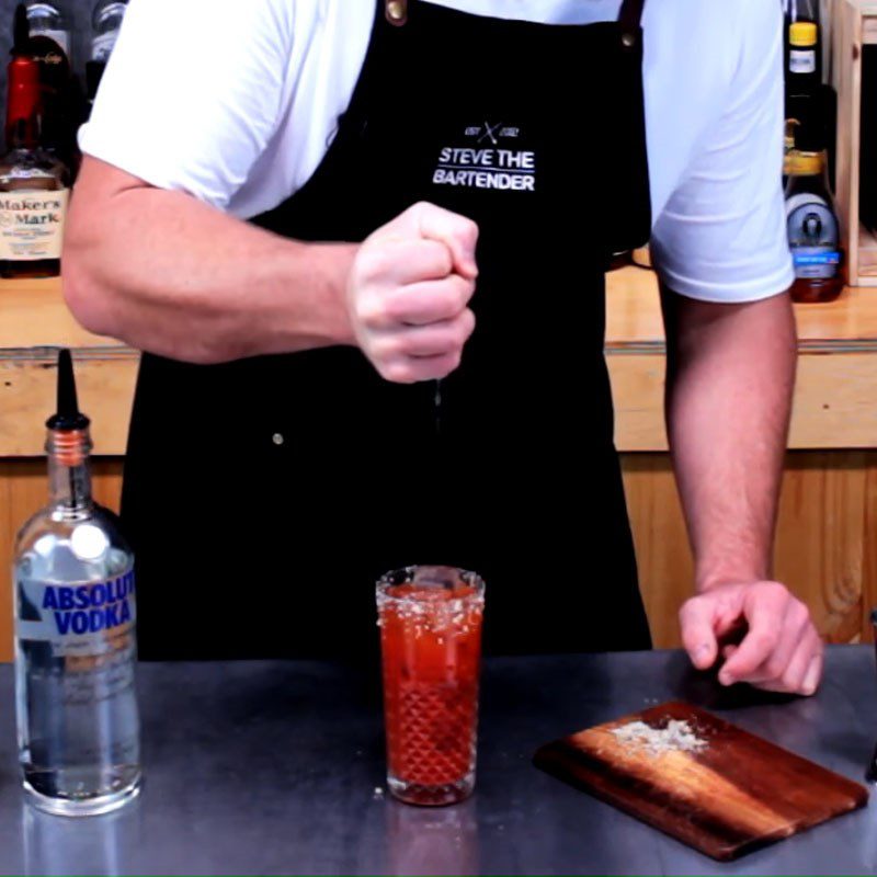 Step 2 Mix the Bloody Mary cocktail