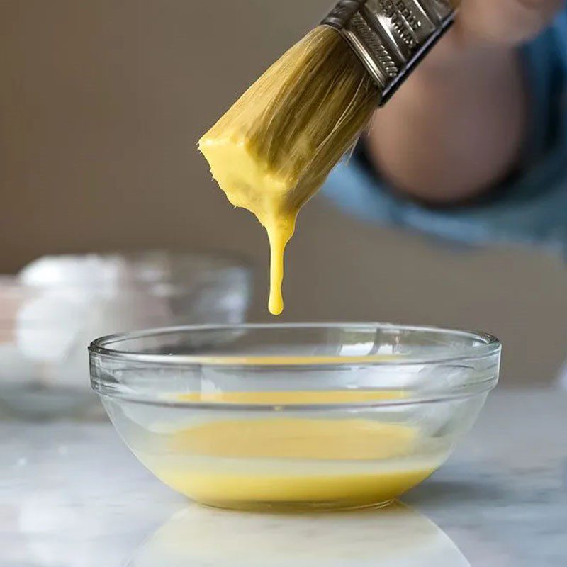 Step 4 Prepare the egg wash mixture for the mooncake with durian coconut filling using the air fryer