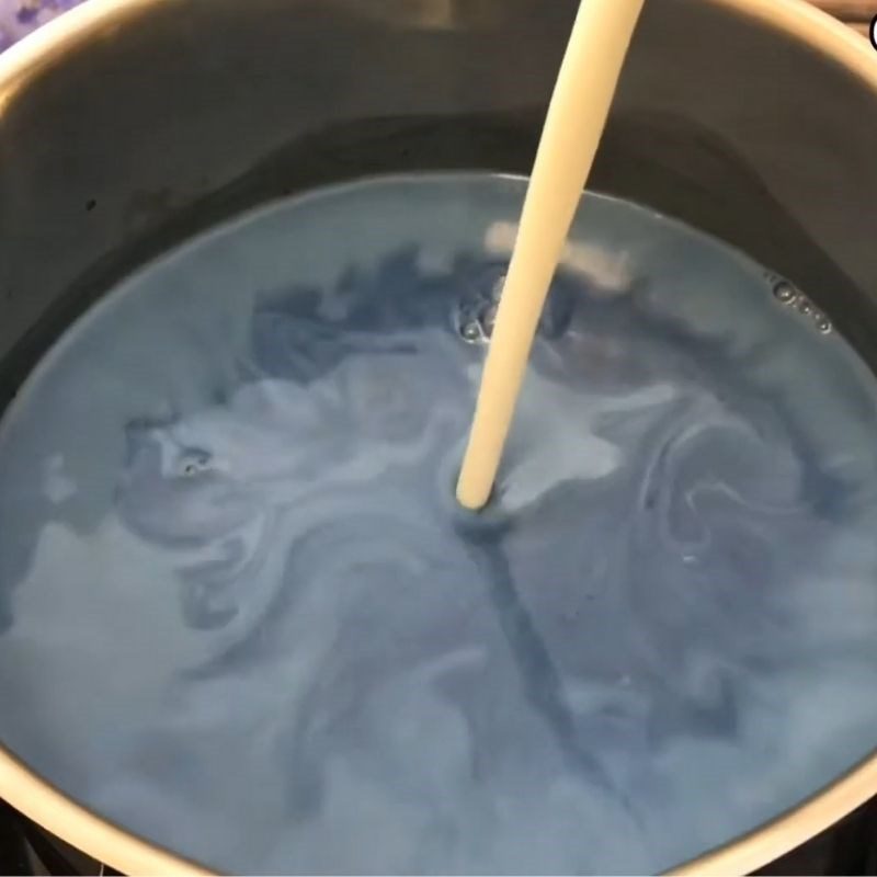 Step 2 Mixing yogurt Blue pea flower yogurt from blue pea flower powder