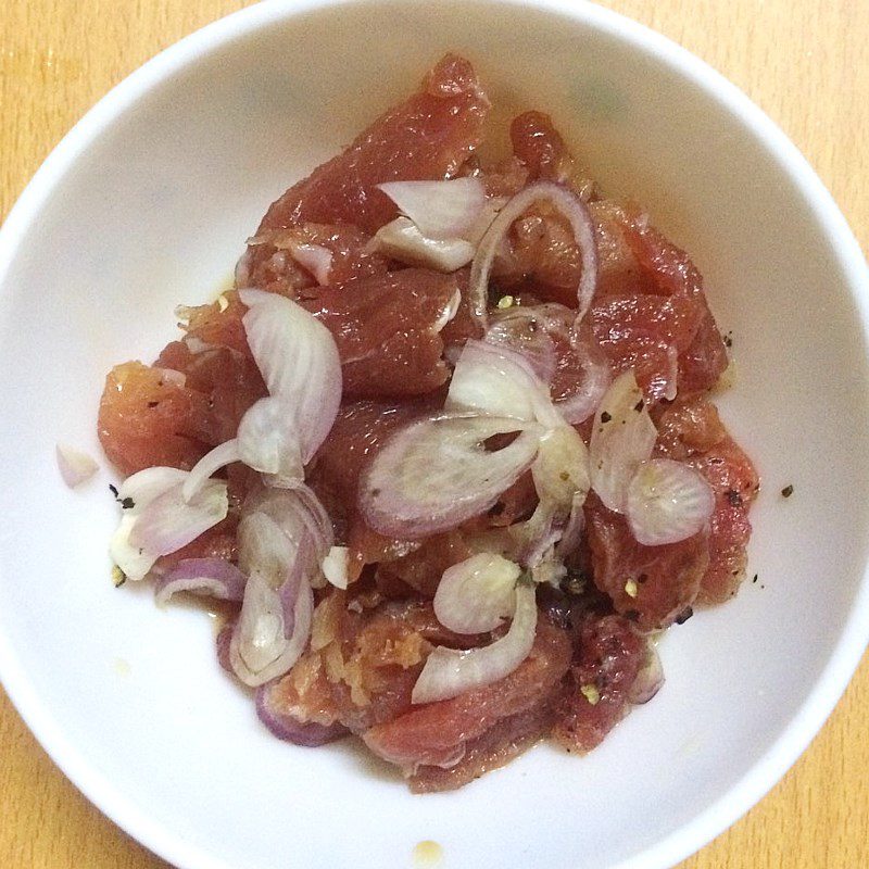 Step 2 Mix the meat filling Beef stew with starfruit