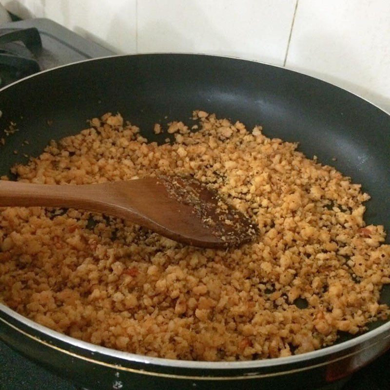 Step 2 Sauté the shrimp for rice cake with shrimp filling