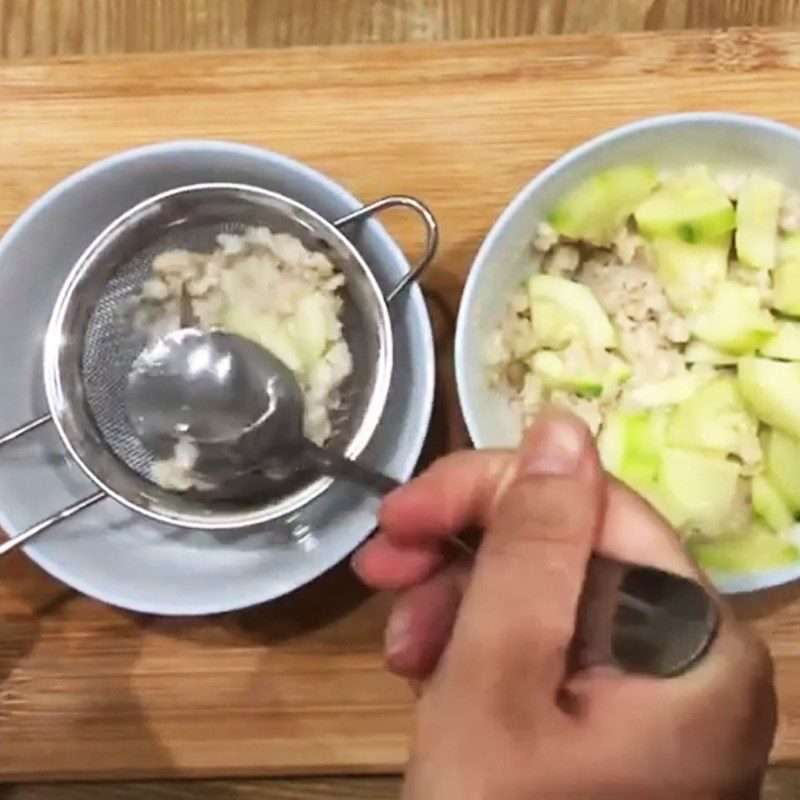 Step 3 Sieve the porridge mixture Zucchini oat porridge (for babies from 6 months old)