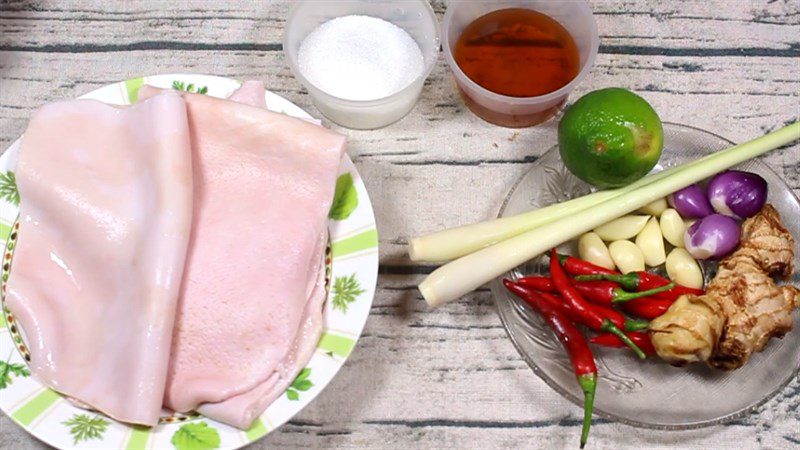 Pork skin (bì heo) soaked in lemongrass and kumquat, pork skin (bì heo) soaked in sweet and sour sauce