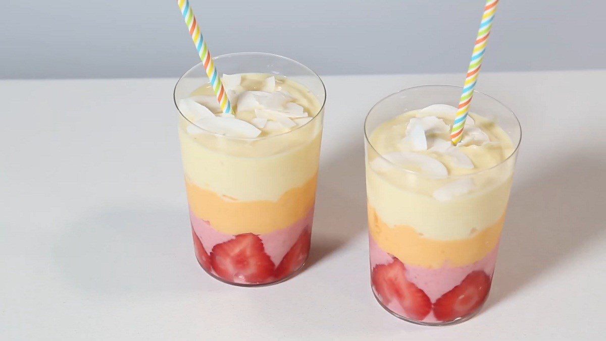 3-layer sunset smoothie