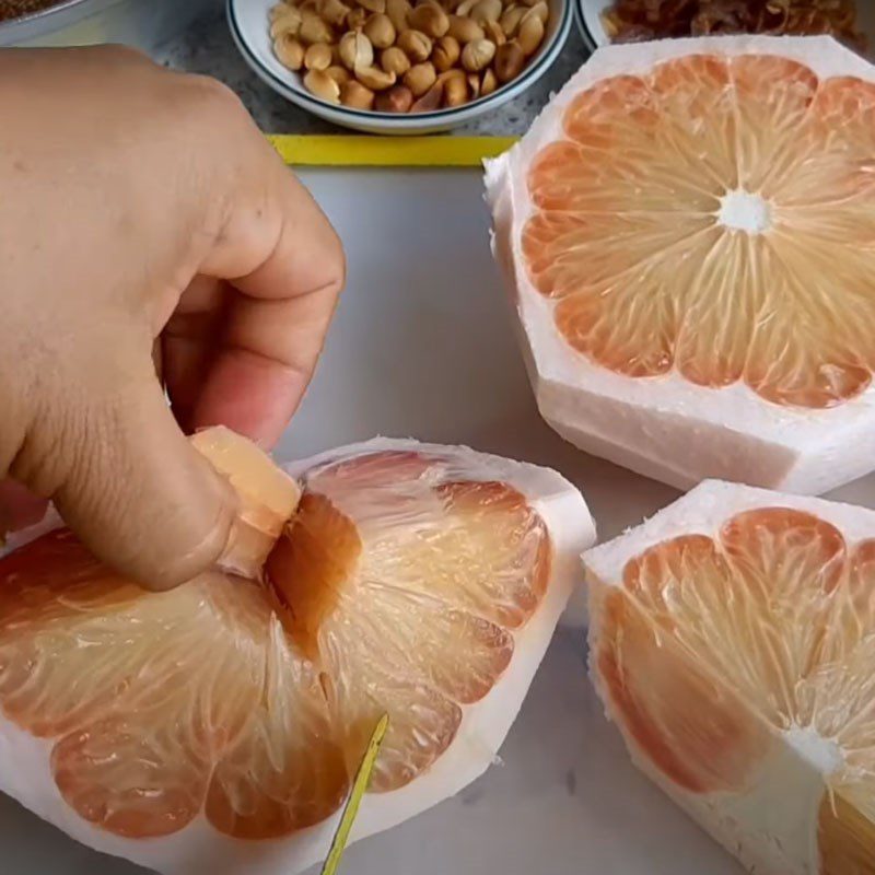 Step 1 Prepare the ingredients Vegetarian Pomelo Salad with Fried Tofu Skin