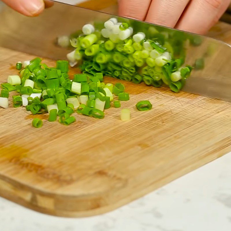 Step 1 Prepare the ingredients for Seafood Stir-fried Rice Cake