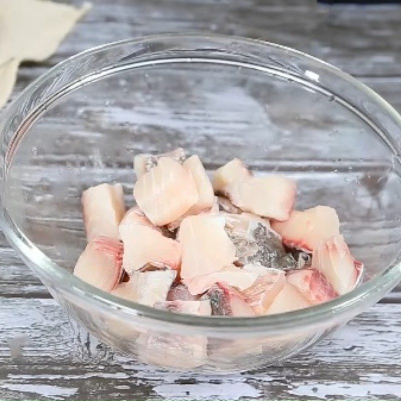 Step 1 Marinate the Fish Fried Snakehead Fish with Sesame