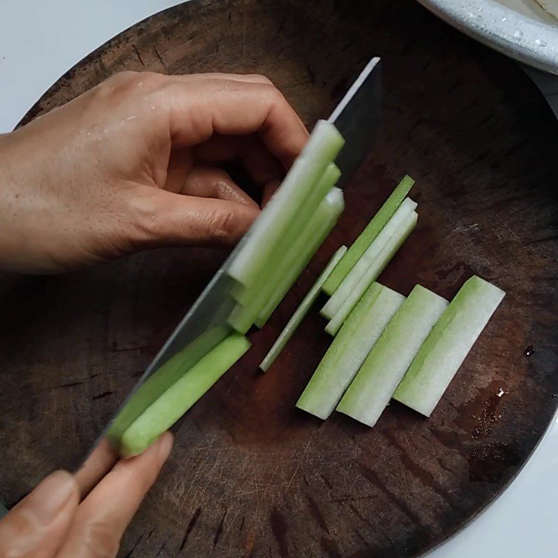 Step 3 Prepare the winter melon for the soup with winter melon