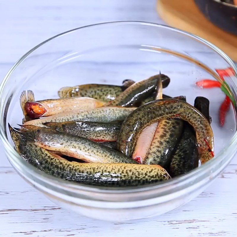 Step 1 Prepare the eel Fried Eel with Sesame