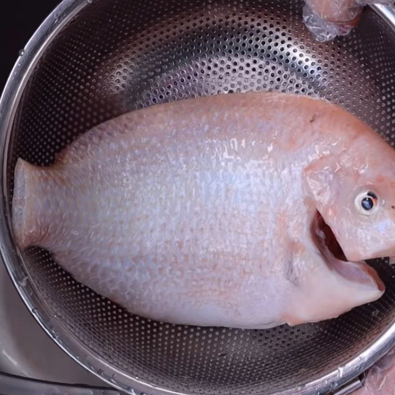 Step 1 Prepare the pink tilapia Pink tilapia in pepper sauce