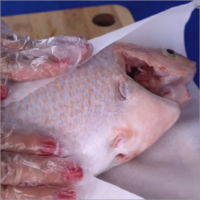 Step 1 Prepare the pink tilapia Pink tilapia in pepper sauce