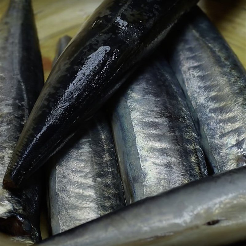 Step 1 Prepare mackerel Mackerel cooked with pineapple