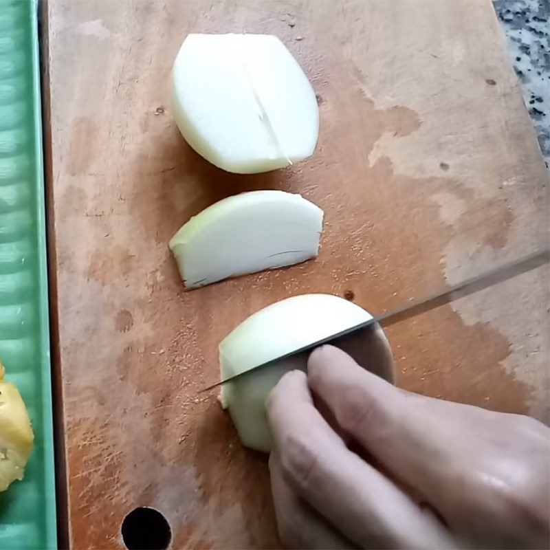 Step 3 Prepare other ingredients for plum cooking