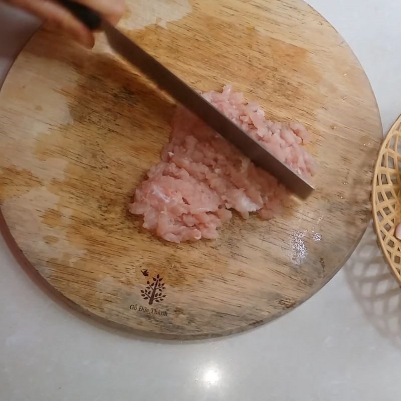 Step 1 Prepare the ingredients for Vegetable Meatballs