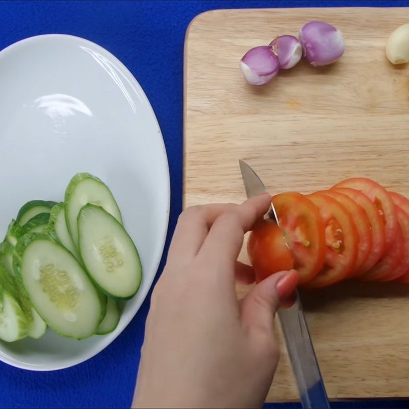 Step 2 Prepare the ingredients and make the pickles Grilled broken rice with ribs