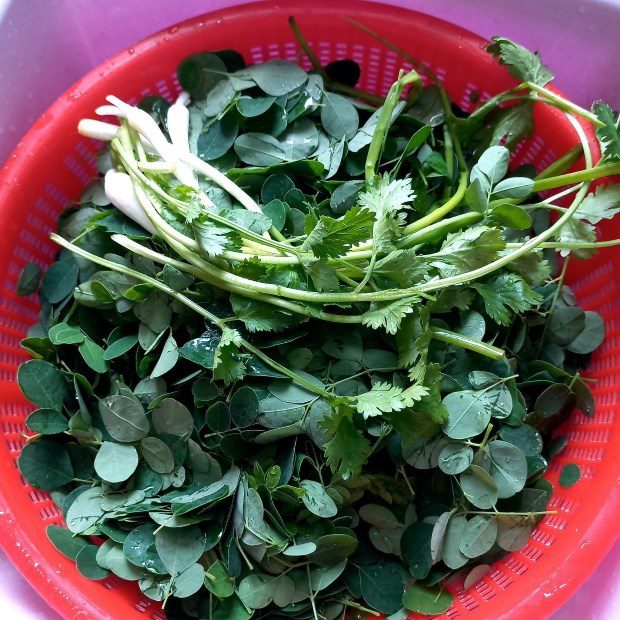 Step 2 Prepare other ingredients Moringa soup with dried shrimp