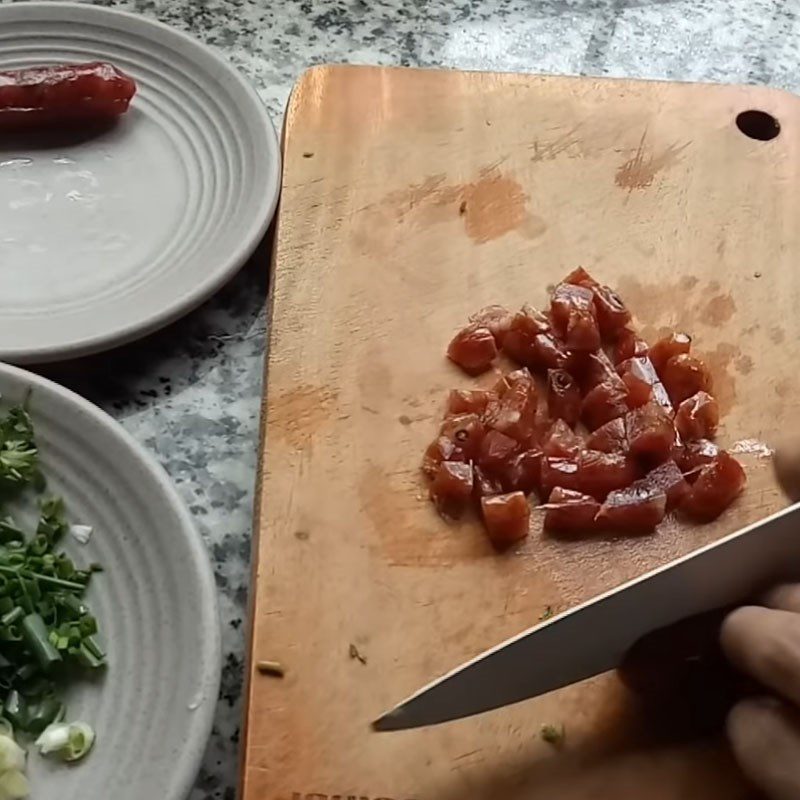 Step 2 Prepare other ingredients Stir-fried corn with dried shrimp and sausage