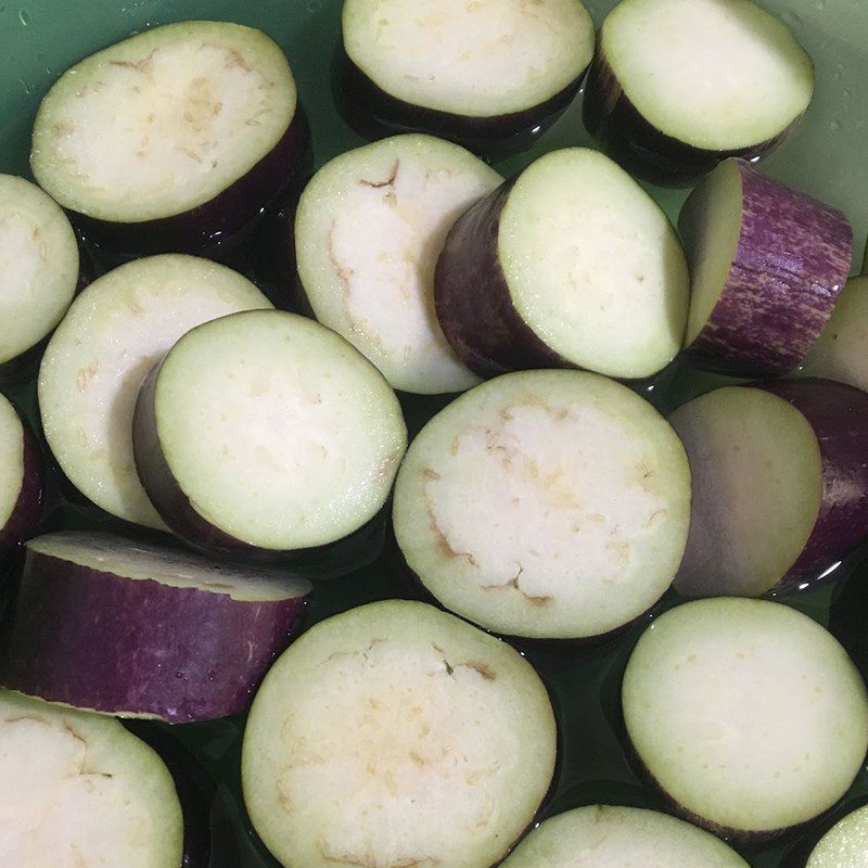 Step 2 Prepare other ingredients Eggplant soup with pork bones