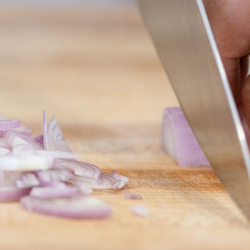 Step 2 Prepare other ingredients for sour fish soup