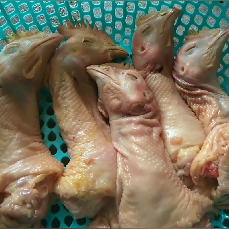 Step 1 Prepare chicken neck Fried Chicken Neck with Fish Sauce