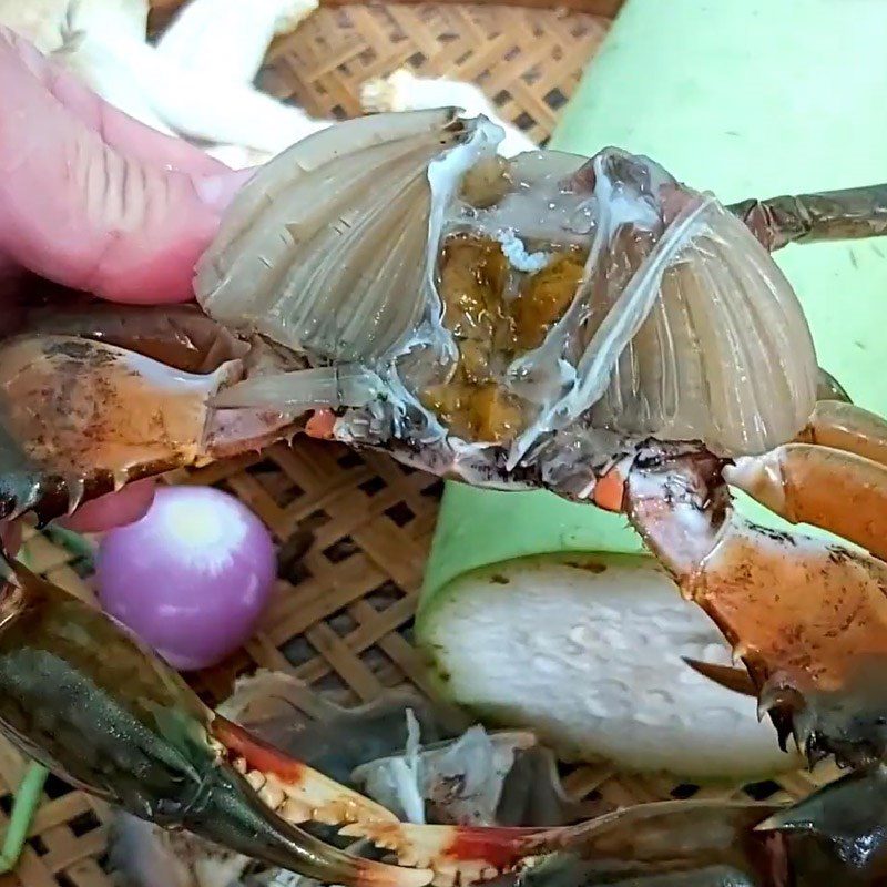 Step 1 Prepare sea crab for Sea Crab Soup with Gourd