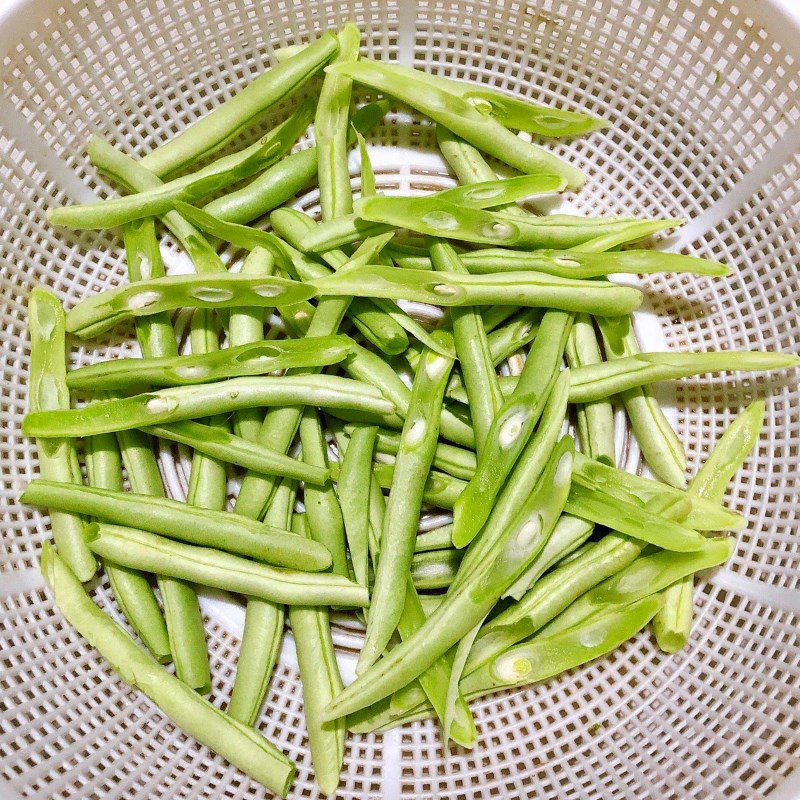 Step 1 Prepare ingredients Stir-fried beef with green beans