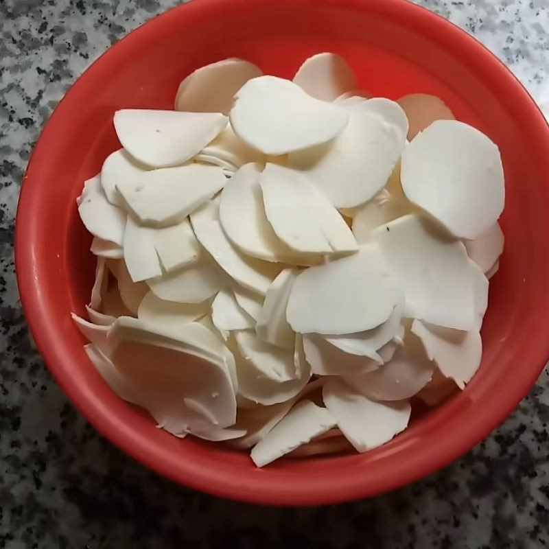 Step 1 Prepare the cassava Fried Cassava