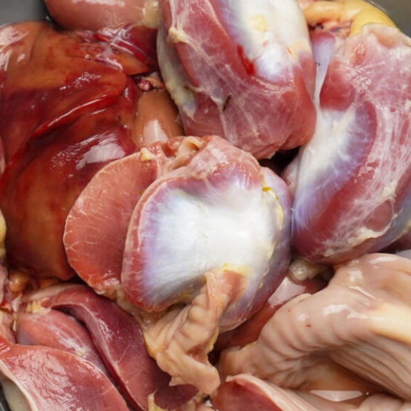 Step 1 Prepare chicken gizzards Stir-fried chicken gizzards with onions