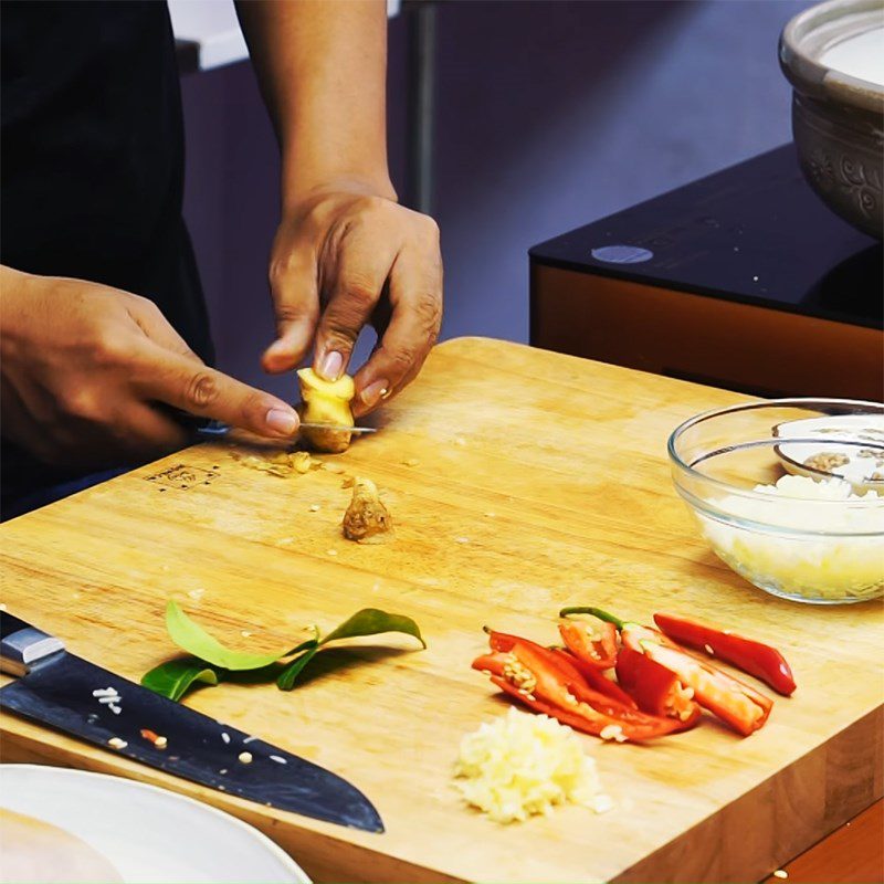 Step 1 Prepare the ingredients for Pork Curry with Rambutan