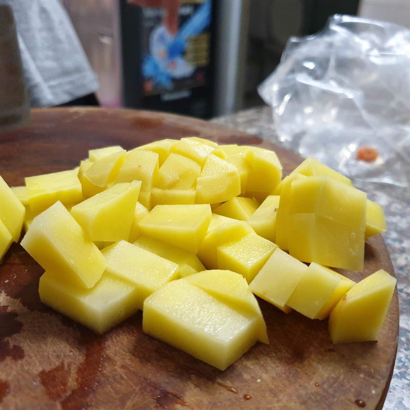 Step 1 Prepare ingredients Japanese curry rice with minced meat