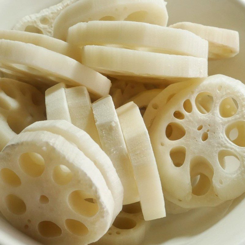 Step 1 Prepare the ingredients for Stir-fried Lotus Root with Beef