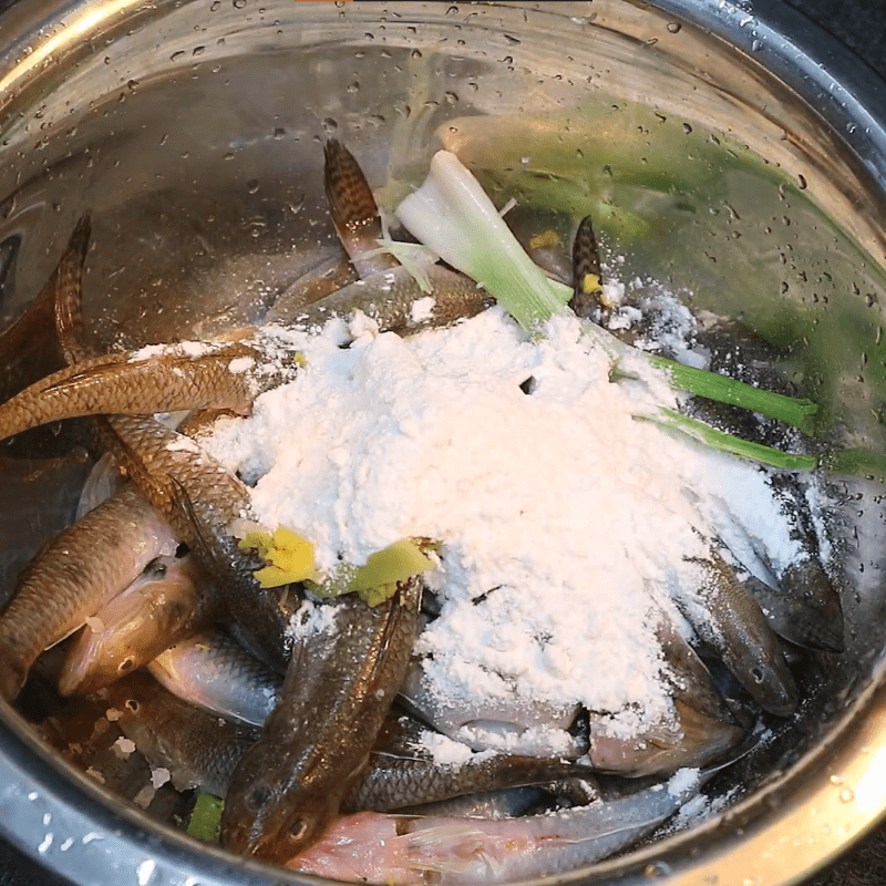 Step 1 Prepare Ingredients for Fried Goby Fish with Betel Leaves