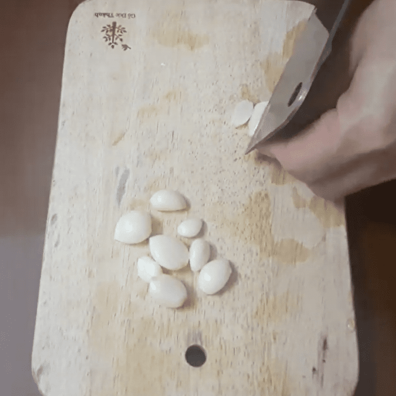 Step 1 Prepare the ingredients for Crispy Fried Goby with Garlic Butter