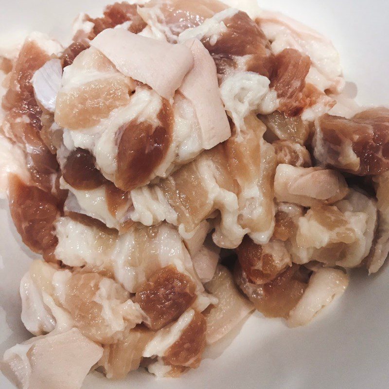 Step 1 Prepare the ingredients for Braised Pork with Oyster Sauce