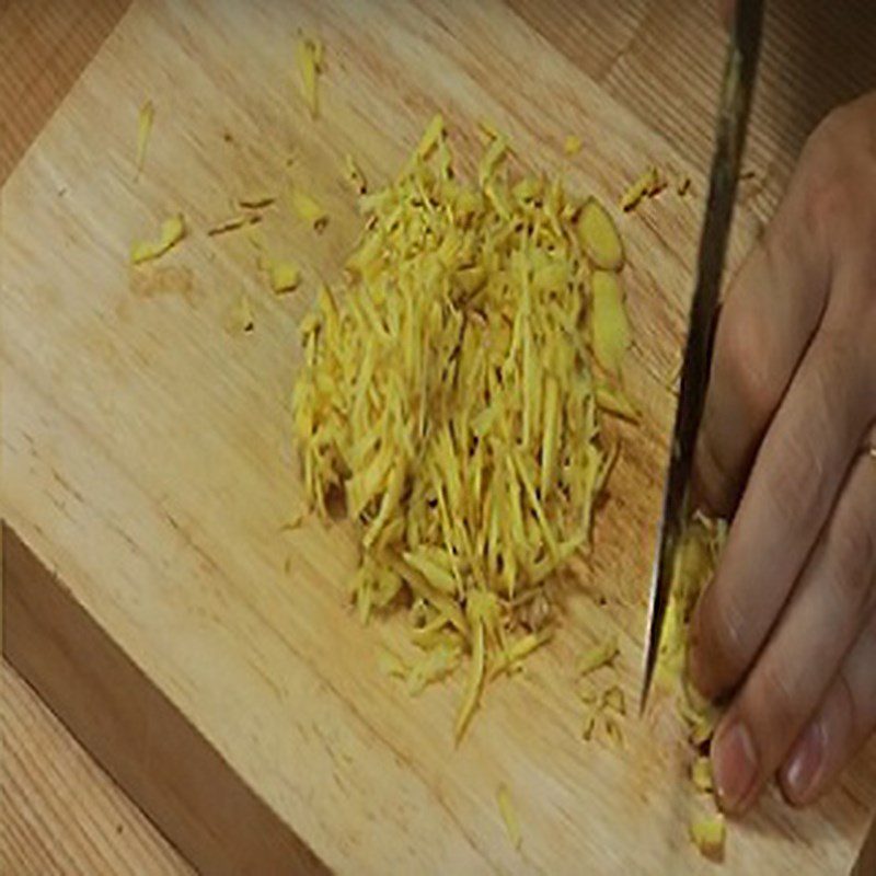 Step 1 Prepare the ingredients for Honey infused with ginger