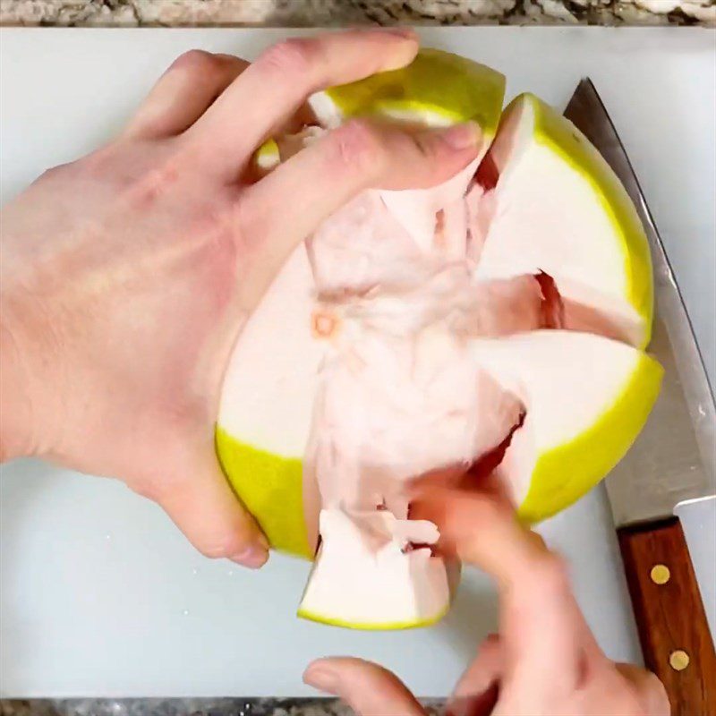 Step 1 Prepare the ingredients for Pomelo Salad with Pig Ears