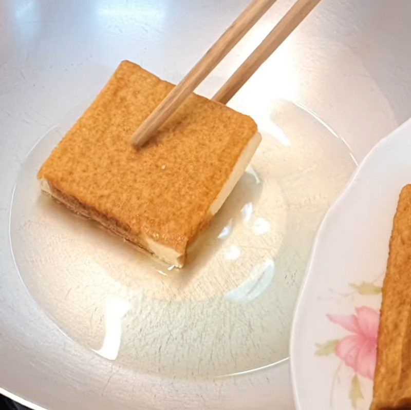 Step 1 Prepare ingredients for Fried Tofu with Scallion and Peanut Oil