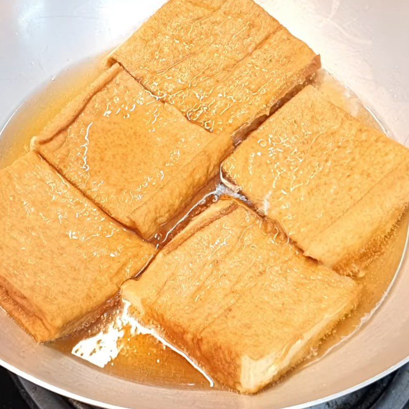 Step 1 Prepare ingredients for Fried Tofu with Scallion and Peanut Oil