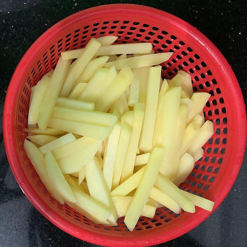 Step 1 Prepare the Ingredients for Stir-fried Beef with Fried Potatoes