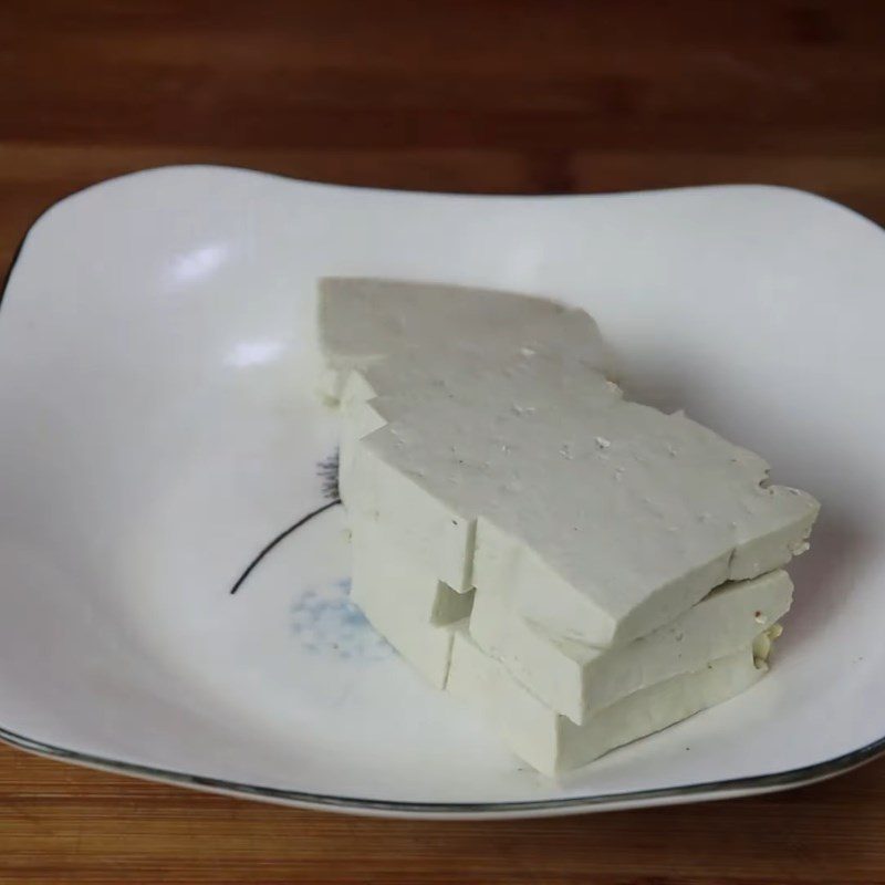 Step 1 Prepare the ingredients for Potato Tofu Soup