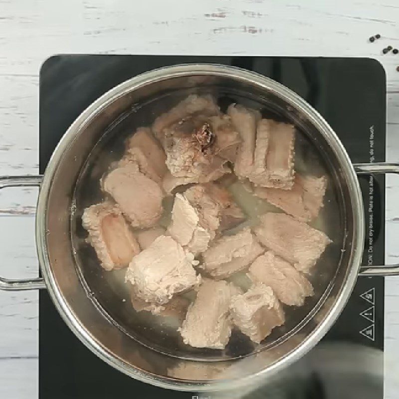 Step 3 Cook the soup Taro soup with water spinach and crab