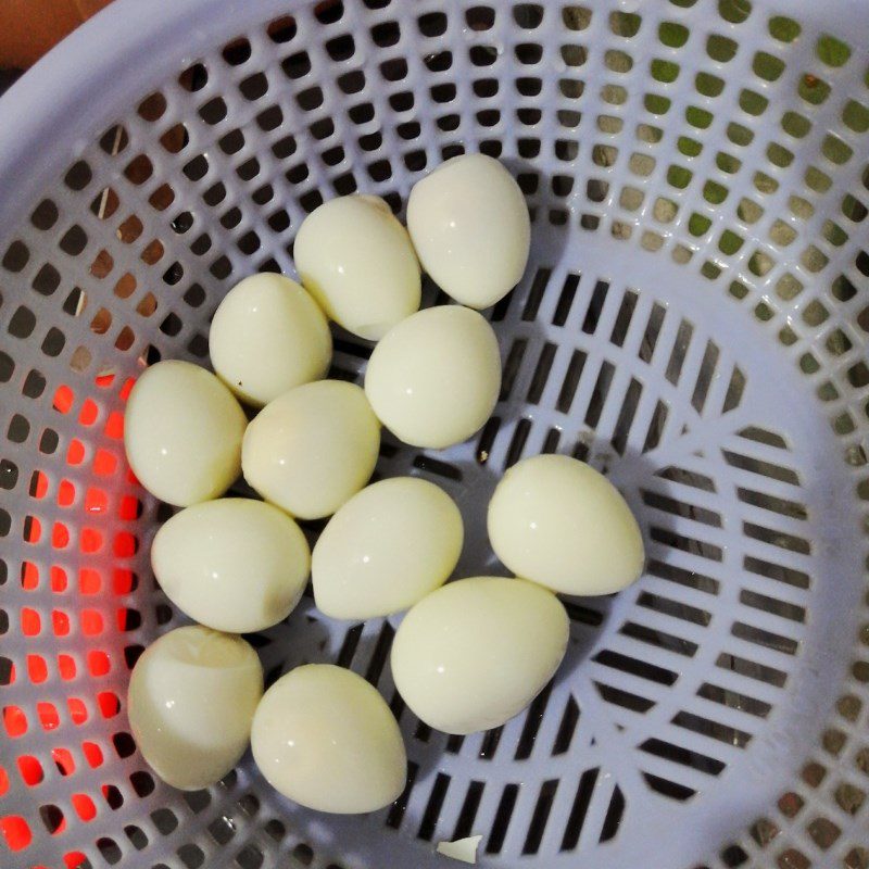 Step 3 Boil Quail Eggs Braised Pork Ribs with Quail Eggs