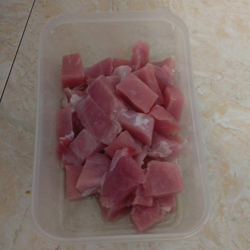 Step 1 Prepare the meat and ingredients for Boiled Papaya Soup with Meat