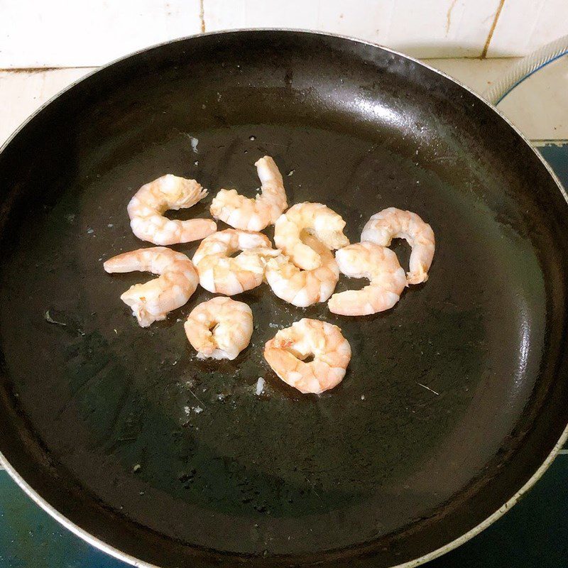 Step 2 Sautéed shrimp with bok choy Sautéed shrimp with bok choy