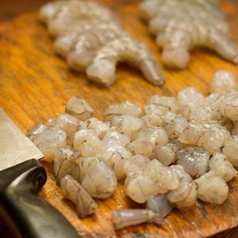 Step 5 Preparing shrimp for shrimp and potato dumplings