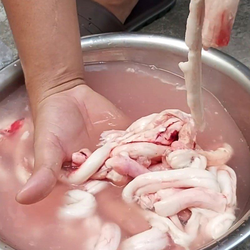 Step 1 Prepare the beef bone marrow Beef Bone Marrow Fried with Egg