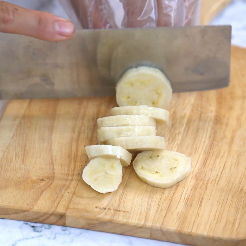 Step 1 Prepare and sauté the bananas Baked Banana Cake using a rice cooker