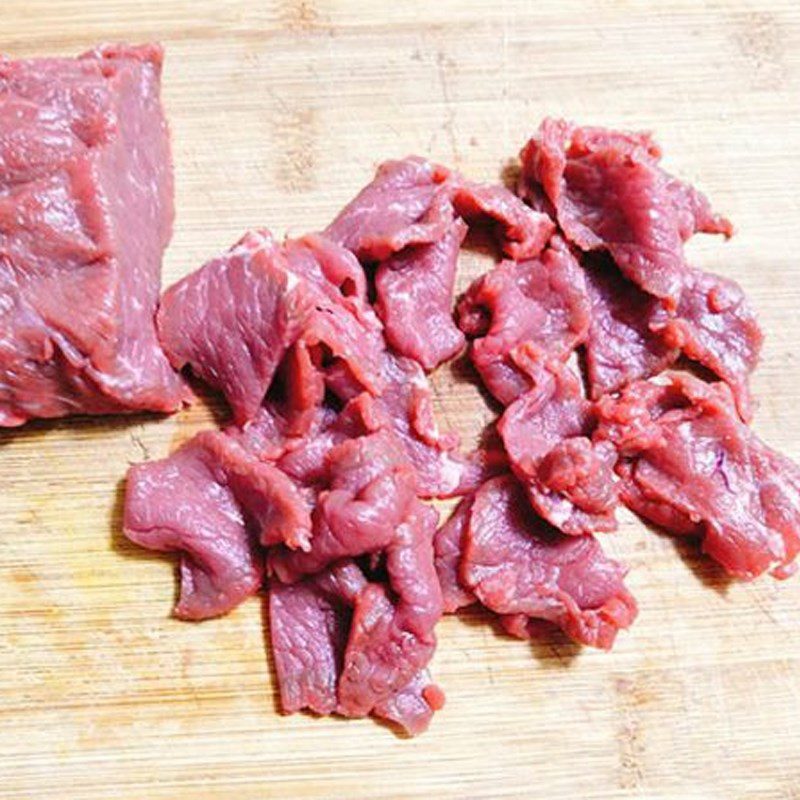 Step 1 Prepare and marinate the ingredients for Stir-fried Vermicelli with Shrimp and Beef